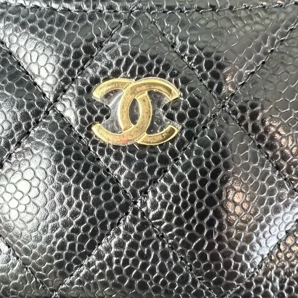Chanel Caviar Quilted Card Holder in Black. - Picture 3 of 3